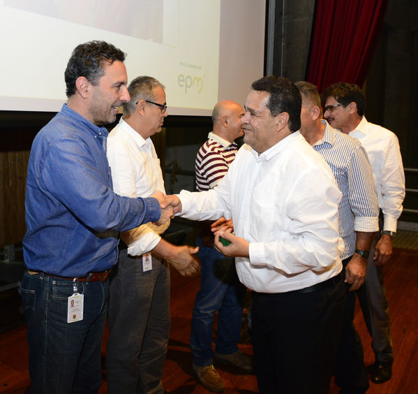 años de servicio 2018
Años de servicio 2018
Junio 29 2018
Para descargar esta fotografía en alta resolución, haga clic sobre la imagen hasta que la misma se despliegue en la pantalla completa; luego dé clic derecho y elija la opción "guardar imagen como". 
En caso de publicación por cualquier medio, solicitamos acompañarla del crédito: "Foto EPM"
Palabras clave: años servicio 2018