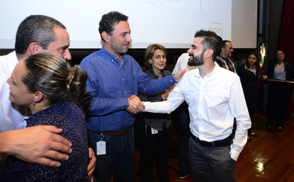 años de servicio 2018
Años de servicio 2018
Junio 29 2018
Para descargar esta fotografía en alta resolución, haga clic sobre la imagen hasta que la misma se despliegue en la pantalla completa; luego dé clic derecho y elija la opción "guardar imagen como". 
En caso de publicación por cualquier medio, solicitamos acompañarla del crédito: "Foto EPM"
Palabras clave: años servicio 2018
