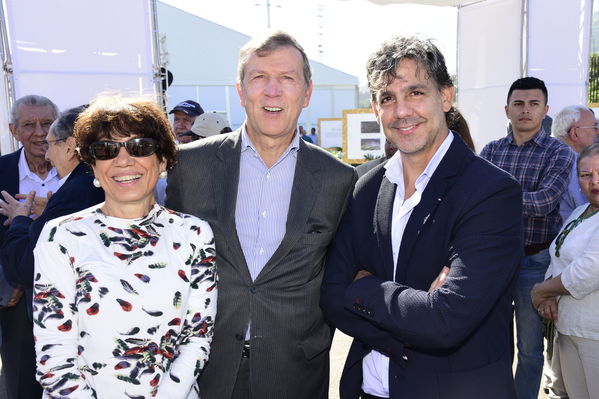 Inauguración Aguas Claras EPM
Inauguración Aguas Claras EPM
Fecha: Junio 4 2019.
Para descargar esta fotografía en alta resolución, haga clic sobre la imagen hasta que la misma se despliegue en la pantalla completa; luego dé clic derecho y elija la opción "guardar imagen como". 
En caso de publicación por cualquier medio, solicitamos acompañarla del crédito: "Foto EPM"
Palabras clave: Inauguración Aguas Claras EPM