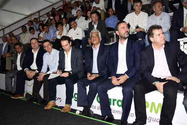 Inauguración Aguas Claras EPM
Inauguración Aguas Claras EPM
Fecha: Junio 4 2019.
Para descargar esta fotografía en alta resolución, haga clic sobre la imagen hasta que la misma se despliegue en la pantalla completa; luego dé clic derecho y elija la opción "guardar imagen como". 
En caso de publicación por cualquier medio, solicitamos acompañarla del crédito: "Foto EPM"
Palabras clave: Inauguración Aguas Claras EPM