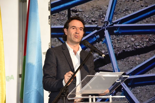 Inauguración Aguas Claras EPM
Inauguración Aguas Claras EPM
Fecha: Junio 4 2019.
Para descargar esta fotografía en alta resolución, haga clic sobre la imagen hasta que la misma se despliegue en la pantalla completa; luego dé clic derecho y elija la opción "guardar imagen como". 
En caso de publicación por cualquier medio, solicitamos acompañarla del crédito: "Foto EPM"
Palabras clave: Inauguración Aguas Claras EPM