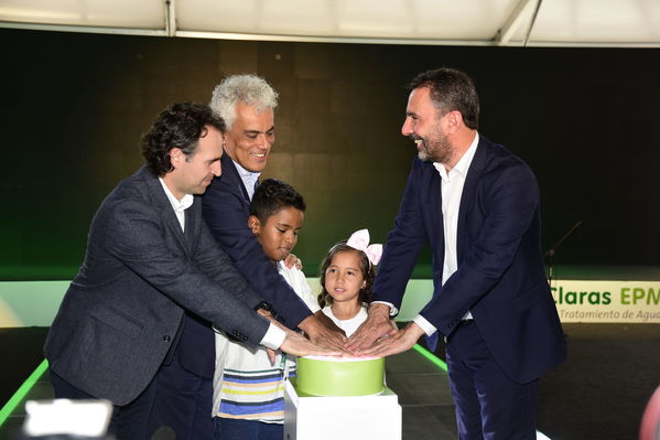 Inauguración Aguas Claras EPM
Inauguración Aguas Claras EPM
Fecha: Junio 4 2019.
Para descargar esta fotografía en alta resolución, haga clic sobre la imagen hasta que la misma se despliegue en la pantalla completa; luego dé clic derecho y elija la opción "guardar imagen como". 
En caso de publicación por cualquier medio, solicitamos acompañarla del crédito: "Foto EPM"
Palabras clave: Inauguración Aguas Claras EPM