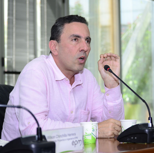 Rueda prensa contingencia Hidroituango
Rueda de prensa contingencia Hidroituango.  
Fecha: 4 Junio 2018.
Para descargar esta fotografía en alta resolución, haga clic sobre la imagen hasta que la misma se despliegue en la pantalla completa; luego dé clic derecho y elija la opción "guardar imagen como". 
En caso de publicación por cualquier medio, solicitamos acompañarla del crédito: "Foto EPM"
Palabras clave: Rueda prensa contingencia Hidroituango