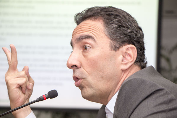Rueda de Prensa sobre trabajos en la Central Guatapé  
Rueda de Prensa sobre trabajos en la Central Guatapé    
Fecha: Marzo 14 de 2016
Para descargar esta fotografía en alta resolución, haga clic sobre la imagen hasta que la misma se despliegue en la pantalla completa; luego dé clic derecho y elija la opción "guardar imagen como". 
En caso de publicación por cualquier medio, solicitamos acompañarla del crédito: "Foto EPM"
Palabras clave: Rueda Prensa trabajos Central Guatapé