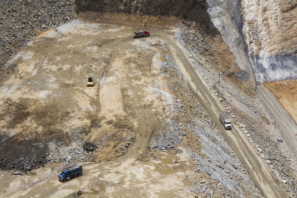 Proyecto Hidroeléctrico Ituango Avance de Obras
Proyecto Hidroeléctrico Ituango Avance de Obras
Fecha: Marzo 14 de 2017
Para descargar esta fotografía en alta resolución, haga clic sobre la imagen hasta que la misma se despliegue en la pantalla completa; luego dé clic derecho y elija la opción "guardar imagen como". 
En caso de publicación por cualquier medio, solicitamos acompañarla del crédito: "Foto EPM"
Palabras clave: Proyecto Hidroeléctrico Ituango Avance Obras