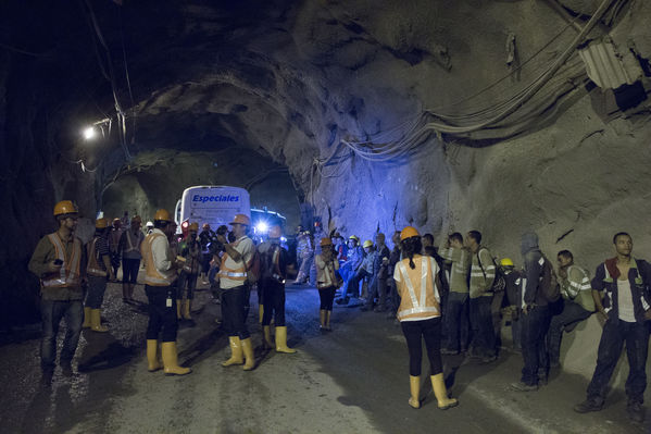 Visita Periodistas Proyecto Hidroituango
Visita de Periodistas al Proyecto de Hidroituango
Fecha: Marzo 14 de 2017
Para descargar esta fotografía en alta resolución, haga clic sobre la imagen hasta que la misma se despliegue en la pantalla completa; luego dé clic derecho y elija la opción "guardar imagen como". 
En caso de publicación por cualquier medio, solicitamos acompañarla del crédito: "Foto EPM"
Palabras clave: Visita Periodistas Proyecto Hidroituango