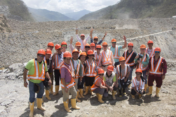 Visita de Periodistas al Proyecto de Hidroituango
Visita de Periodistas al Proyecto de Hidroituango
Fecha: Marzo 14 de 2017
Para descargar esta fotografía en alta resolución, haga clic sobre la imagen hasta que la misma se despliegue en la pantalla completa; luego dé clic derecho y elija la opción "guardar imagen como". 
En caso de publicación por cualquier medio, solicitamos acompañarla del crédito: "Foto EPM"
Palabras clave: Visita Periodistas Proyecto Hidroituango