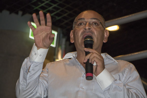 Reunión con alcaldes de Antioquia   
Reunión con alcaldes de Antioquia    
Fecha: Marzo 16 de 2016
Para descargar esta fotografía en alta resolución, haga clic sobre la imagen hasta que la misma se despliegue en la pantalla completa; luego dé clic derecho y elija la opción "guardar imagen como". 
En caso de publicación por cualquier medio, solicitamos acompañarla del crédito: "Foto EPM"

Palabras clave: Reunión alcaldes Antioquia Alcalde Ebéjico