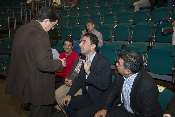 Reunión con alcaldes de Antioquia   
Reunión con alcaldes de Antioquia    
Fecha: Marzo 16 de 2016
Para descargar esta fotografía en alta resolución, haga clic sobre la imagen hasta que la misma se despliegue en la pantalla completa; luego dé clic derecho y elija la opción "guardar imagen como". 
En caso de publicación por cualquier medio, solicitamos acompañarla del crédito: "Foto EPM"

Palabras clave: Reunión alcaldes Antioquia
