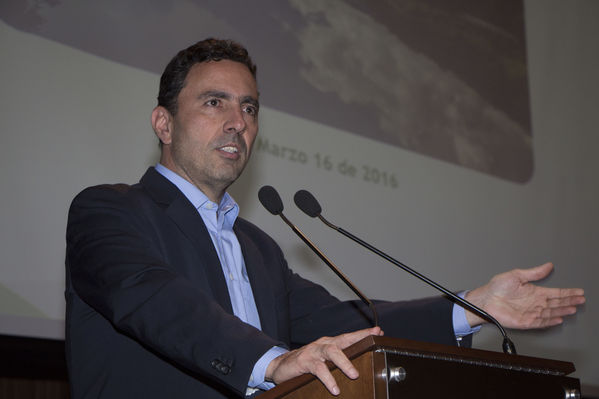 Reunión con alcaldes de Antioquia  
Reunión con alcaldes de Antioquia    
Fecha: Marzo 16 de 2016
Para descargar esta fotografía en alta resolución, haga clic sobre la imagen hasta que la misma se despliegue en la pantalla completa; luego dé clic derecho y elija la opción "guardar imagen como". 
En caso de publicación por cualquier medio, solicitamos acompañarla del crédito: "Foto EPM"
Palabras clave: Reunión alcaldes Antioquia