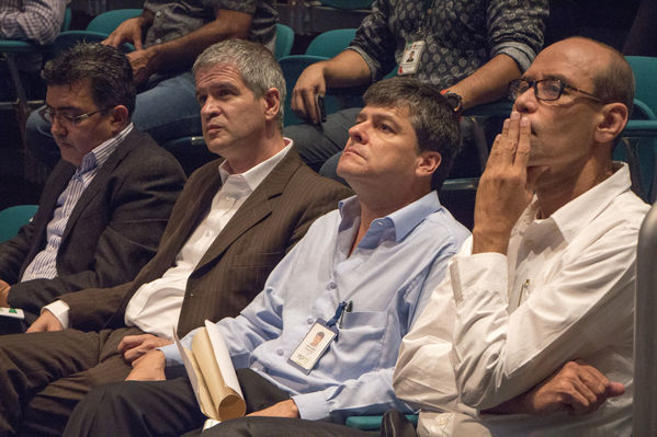Reunión con alcaldes de Antioquia  
Reunión con alcaldes de Antioquia    
Fecha: Marzo 16 de 2016
Para descargar esta fotografía en alta resolución, haga clic sobre la imagen hasta que la misma se despliegue en la pantalla completa; luego dé clic derecho y elija la opción "guardar imagen como". 
En caso de publicación por cualquier medio, solicitamos acompañarla del crédito: "Foto EPM"
Palabras clave: Reunión alcaldes Antioquia