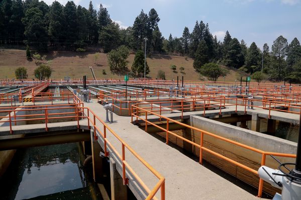 Día internacional del agua
Día internacional del agua
Fecha: Marzo 17 de 2015. Lugar: Medellín, Planta de potabilización Manantiales
Para descargar esta fotografía en alta resolución, haga clic sobre la imagen hasta que la misma se despliegue en la pantalla completa; luego dé clic derecho y elija la opción "guardar imagen como". 
En caso de publicación por cualquier medio, solicitamos acompañarla del crédito: "Foto EPM"

Palabras clave: Día internacional agua