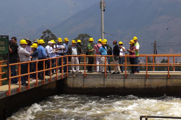 Día internacional del agua
Día internacional del agua
Fecha: Marzo 17 de 2015. Lugar: Medellín, Planta de potabilización Manantiales
Para descargar esta fotografía en alta resolución, haga clic sobre la imagen hasta que la misma se despliegue en la pantalla completa; luego dé clic derecho y elija la opción "guardar imagen como". 
En caso de publicación por cualquier medio, solicitamos acompañarla del crédito: "Foto EPM"

Palabras clave: Día internacional agua