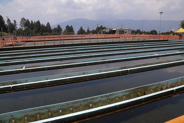 Día internacional del agua
Día internacional del agua
Fecha: Marzo 17 de 2015. Lugar: Medellín, Planta de potabilización Manantiales
Para descargar esta fotografía en alta resolución, haga clic sobre la imagen hasta que la misma se despliegue en la pantalla completa; luego dé clic derecho y elija la opción "guardar imagen como". 
En caso de publicación por cualquier medio, solicitamos acompañarla del crédito: "Foto EPM"

Palabras clave: Día internacional agua