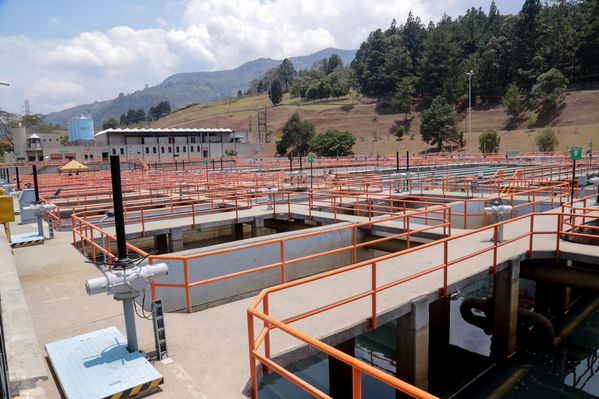 Día internacional del agua
Día internacional del agua
Fecha: Marzo 17 de 2015. Lugar: Medellín, Planta de potabilización Manantiales
Para descargar esta fotografía en alta resolución, haga clic sobre la imagen hasta que la misma se despliegue en la pantalla completa; luego dé clic derecho y elija la opción "guardar imagen como". 
En caso de publicación por cualquier medio, solicitamos acompañarla del crédito: "Foto EPM"

Palabras clave: Día internacional agua