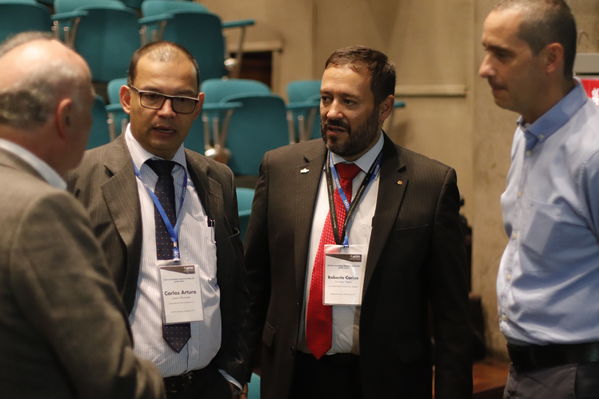 Foro de ACOFI
Foro de ACOFI
marzo 28 2019
Para descargar esta fotografía en alta resolución, haga clic sobre la imagen hasta que la misma se despliegue en la pantalla completa; luego dé clic derecho y elija la opción "guardar imagen como". 
En caso de publicación por cualquier medio, solicitamos acompañarla del crédito: "Foto EPM
Palabras clave: Foro de ACOFI