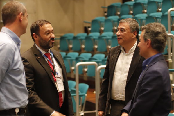 Foro de ACOFI
Foro de ACOFI
marzo 28 2019
Para descargar esta fotografía en alta resolución, haga clic sobre la imagen hasta que la misma se despliegue en la pantalla completa; luego dé clic derecho y elija la opción "guardar imagen como". 
En caso de publicación por cualquier medio, solicitamos acompañarla del crédito: "Foto EPM
Palabras clave: Foro de ACOFI