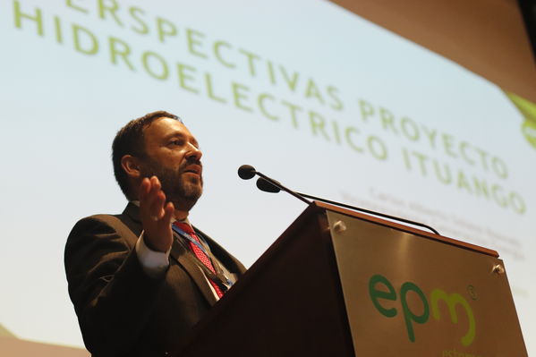 Foro de ACOFI
Foro de ACOFI
marzo 28 2019
Para descargar esta fotografía en alta resolución, haga clic sobre la imagen hasta que la misma se despliegue en la pantalla completa; luego dé clic derecho y elija la opción "guardar imagen como". 
En caso de publicación por cualquier medio, solicitamos acompañarla del crédito: "Foto EPM
Palabras clave: Foro de ACOFI