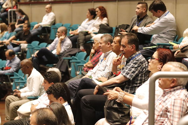 Foro de ACOFI
Foro de ACOFI
marzo 28 2019
Para descargar esta fotografía en alta resolución, haga clic sobre la imagen hasta que la misma se despliegue en la pantalla completa; luego dé clic derecho y elija la opción "guardar imagen como". 
En caso de publicación por cualquier medio, solicitamos acompañarla del crédito: "Foto EPM
Palabras clave: Foro de ACOFI