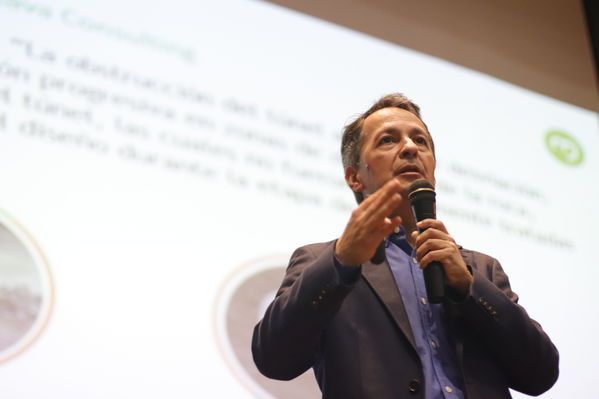 Foro de ACOFI
Foro de ACOFI
marzo 28 2019
Para descargar esta fotografía en alta resolución, haga clic sobre la imagen hasta que la misma se despliegue en la pantalla completa; luego dé clic derecho y elija la opción "guardar imagen como". 
En caso de publicación por cualquier medio, solicitamos acompañarla del crédito: "Foto EPM
Palabras clave: Foro de ACOFI