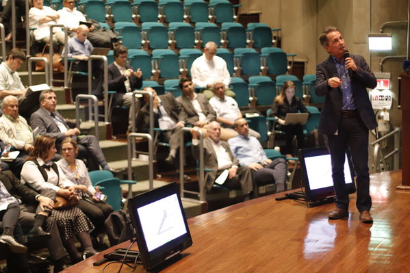 Foro de ACOFI
Foro de ACOFI
marzo 28 2019
Para descargar esta fotografía en alta resolución, haga clic sobre la imagen hasta que la misma se despliegue en la pantalla completa; luego dé clic derecho y elija la opción "guardar imagen como". 
En caso de publicación por cualquier medio, solicitamos acompañarla del crédito: "Foto EPM"
Palabras clave: Foro de ACOFI