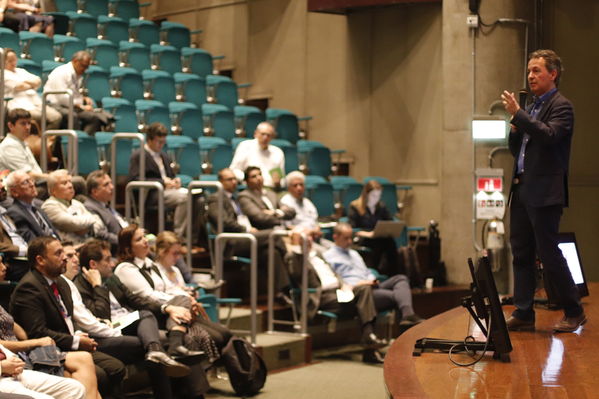 Foro de ACOFI
Foro de ACOFI
marzo 28 2019
Para descargar esta fotografía en alta resolución, haga clic sobre la imagen hasta que la misma se despliegue en la pantalla completa; luego dé clic derecho y elija la opción "guardar imagen como". 
En caso de publicación por cualquier medio, solicitamos acompañarla del crédito: "Foto EPM"
Palabras clave: Foro de ACOFI