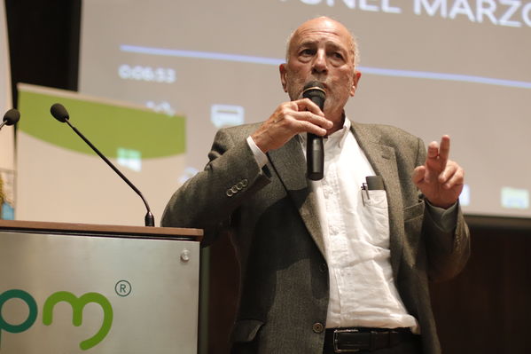 Foro de ACOFI
Foro de ACOFI
marzo 28 2019
Para descargar esta fotografía en alta resolución, haga clic sobre la imagen hasta que la misma se despliegue en la pantalla completa; luego dé clic derecho y elija la opción "guardar imagen como". 
En caso de publicación por cualquier medio, solicitamos acompañarla del crédito: "Foto EPM"
Palabras clave: Foro de ACOFI