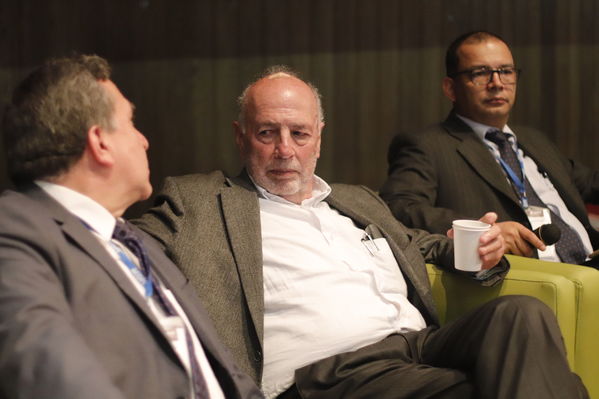 Foro de ACOFI
Foro de ACOFI
marzo 28 2019
Para descargar esta fotografía en alta resolución, haga clic sobre la imagen hasta que la misma se despliegue en la pantalla completa; luego dé clic derecho y elija la opción "guardar imagen como". 
En caso de publicación por cualquier medio, solicitamos acompañarla del crédito: "Foto EPM"
Palabras clave: Foro de ACOFI