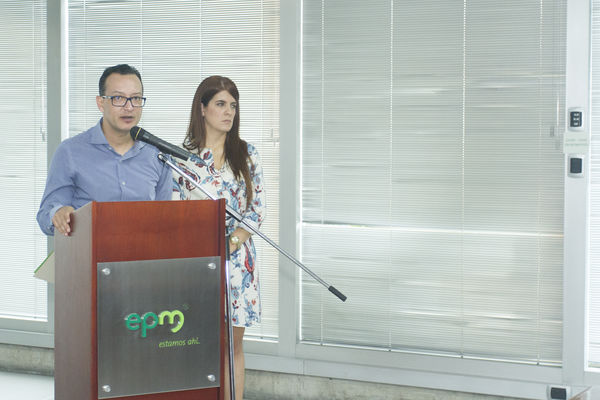 Convenio EPM-Corantioquia
Convenio EPM-Corantioquia
Fecha: Mayo 11 de 2017
Para descargar esta fotografía en alta resolución, haga clic sobre la imagen hasta que la misma se despliegue en la pantalla completa; luego dé clic derecho y elija la opción "guardar imagen como". 
En caso de publicación por cualquier medio, solicitamos acompañarla del crédito: "Foto EPM"
Palabras clave: Convenio EPM Corantioquia