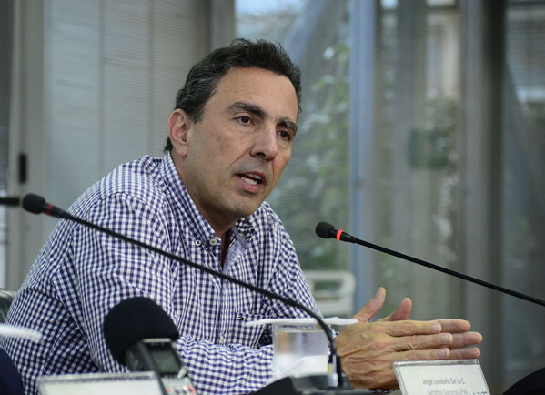 Rueda Prensa Contingencia Hidroituango Alcaldes zona influencia
Fecha: Mayo 17 2018.
Rueda Prensa Contingencia Hidroituango, Alcaldes zona influencia. 
Para descargar esta fotografía en alta resolución, haga clic sobre la imagen hasta que la misma se despliegue en la pantalla completa; luego dé clic derecho y elija la opción "guardar imagen como". 
En caso de publicación por cualquier medio, solicitamos acompañarla del crédito: "Foto EPM"
Palabras clave: Rueda Prensa Contingencia Hidroituango Alcaldes zona influencia