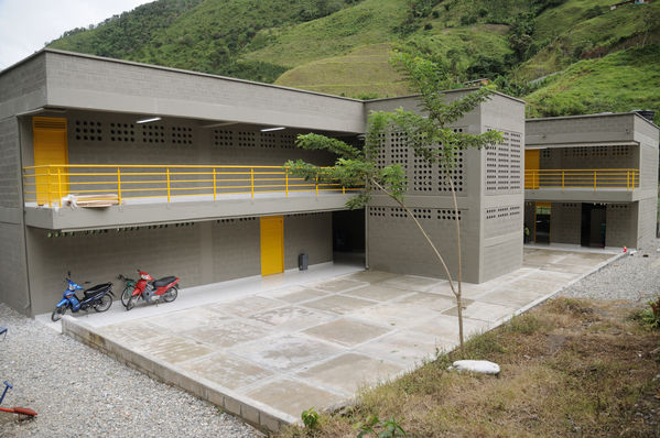 Proyectos Educativos Ituango
Proyectos Educativos Ituango
Fecha: Mayo 23 de 2016
Para descargar esta fotografía en alta resolución, haga clic sobre la imagen hasta que la misma se despliegue en la pantalla completa; luego dé clic derecho y elija la opción "guardar imagen como". 
En caso de publicación por cualquier medio, solicitamos acompañarla del crédito: "Foto EPM"
Palabras clave: Proyectos Educativos Ituango