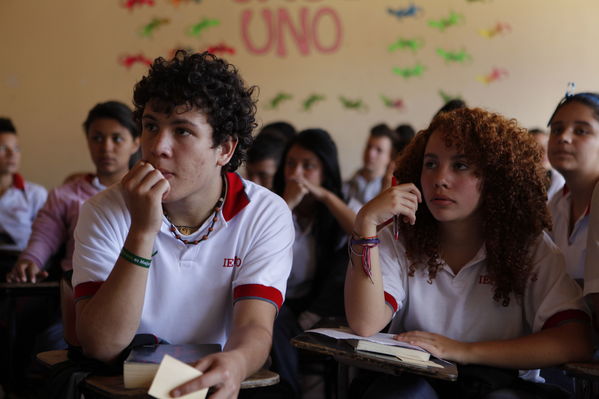 Proyectos Educativos Ituango
Proyectos Educativos Ituango
Fecha: Mayo 23 de 2016
Para descargar esta fotografía en alta resolución, haga clic sobre la imagen hasta que la misma se despliegue en la pantalla completa; luego dé clic derecho y elija la opción "guardar imagen como". 
En caso de publicación por cualquier medio, solicitamos acompañarla del crédito: "Foto EPM"
Palabras clave: Proyectos Educativos Ituango