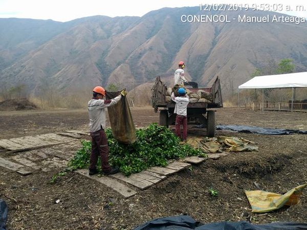 Manejo control buchón agua materiales flotantes embalse proyecto Ituango
Manejo y control buchón de agua y materiales flotantes embalse proyecto Ituango
Fecha: Mayo 3 2019
Para descargar esta fotografía en alta resolución, haga clic sobre la imagen hasta que la misma se despliegue en la pantalla completa; luego dé clic derecho y elija la opción "guardar imagen como". 
En caso de publicación por cualquier medio, solicitamos acompañarla del crédito: "Foto EPM"
Palabras clave: Manejo control buchón agua materiales flotantes embalse proyecto Ituango