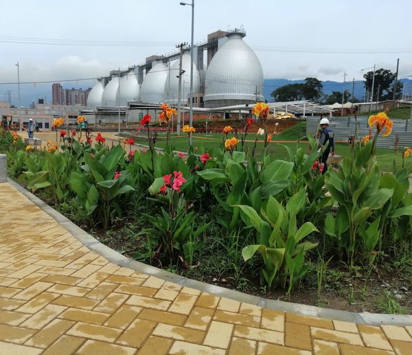Planta Agua Claras EPM
Planta Agua Claras EPM
Fecha: 30 Mayo 2019.
Para descargar esta fotografía en alta resolución, haga clic sobre la imagen hasta que la misma se despliegue en la pantalla completa; luego dé clic derecho y elija la opción "guardar imagen como". 
En caso de publicación por cualquier medio, solicitamos acompañarla del crédito: "Foto EPM"
Palabras clave: Planta Agua Claras EPM