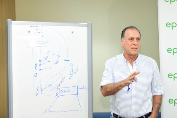 Rueda Prensa Contingencia Hidroituango Mayo 4
Fecha: Mayo 4 2018.
Rueda Prensa Contingencia Hidroituango. 
Para descargar esta fotografía en alta resolución, haga clic sobre la imagen hasta que la misma se despliegue en la pantalla completa; luego dé clic derecho y elija la opción "guardar imagen como". 
En caso de publicación por cualquier medio, solicitamos acompañarla del crédito: "Foto EPM"
Palabras clave: Rueda Prensa Contingencia Hidroituango Mayo 4