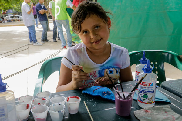 Fiestas de Nuestro Río
Fiestas de Nuestro Río
Fecha: Noviembre 13 de 2015. Lugar: Parque de los deseos
Para descargar esta fotografía en alta resolución, haga clic sobre la imagen hasta que la misma se despliegue en la pantalla completa; luego dé clic derecho y elija la opción "guardar imagen como". 
En caso de publicación por cualquier medio, solicitamos acompañarla del crédito: "Foto EPM"

Palabras clave: Fiestas Nuestro Río