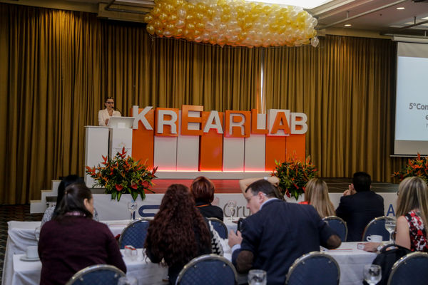Congreso de Auditoría
Congreso de Auditoría
Fecha: Noviembre 17 de 2015. Lugar: Medellín, Hotel Intercontinental
Para descargar esta fotografía en alta resolución, haga clic sobre la imagen hasta que la misma se despliegue en la pantalla completa; luego dé clic derecho y elija la opción "guardar imagen como". 
En caso de publicación por cualquier medio, solicitamos acompañarla del crédito: "Foto EPM"
Palabras clave: Congreso Auditoría