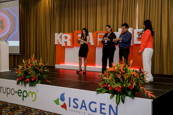 Congreso de Auditoría
Congreso de Auditoría
Fecha: Noviembre 17 de 2015. Lugar: Medellín, Hotel Intercontinental
Para descargar esta fotografía en alta resolución, haga clic sobre la imagen hasta que la misma se despliegue en la pantalla completa; luego dé clic derecho y elija la opción "guardar imagen como". 
En caso de publicación por cualquier medio, solicitamos acompañarla del crédito: "Foto EPM"
Palabras clave: Congreso Auditoría