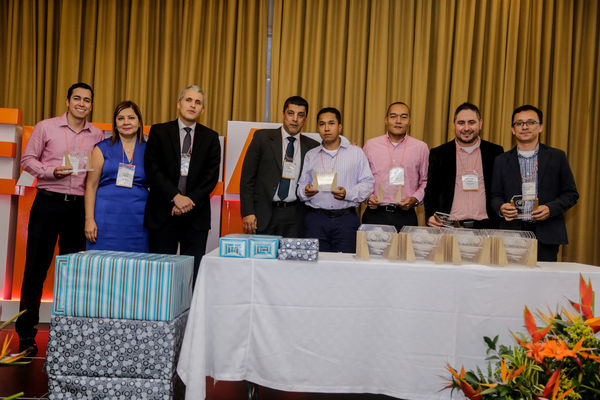 Congreso de Auditoría
Congreso de Auditoría
Fecha: Noviembre 17 de 2015. Lugar: Medellín, Hotel Intercontinental
Para descargar esta fotografía en alta resolución, haga clic sobre la imagen hasta que la misma se despliegue en la pantalla completa; luego dé clic derecho y elija la opción "guardar imagen como". 
En caso de publicación por cualquier medio, solicitamos acompañarla del crédito: "Foto EPM"
Palabras clave: Congreso Auditoría