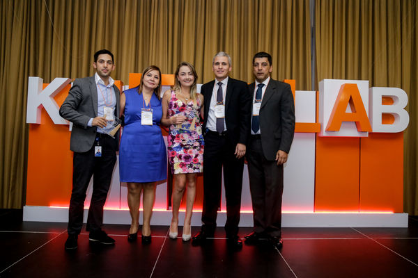 Congreso de Auditoría
Congreso de Auditoría
Fecha: Noviembre 17 de 2015. Lugar: Medellín, Hotel Intercontinental
Para descargar esta fotografía en alta resolución, haga clic sobre la imagen hasta que la misma se despliegue en la pantalla completa; luego dé clic derecho y elija la opción "guardar imagen como". 
En caso de publicación por cualquier medio, solicitamos acompañarla del crédito: "Foto EPM"

Palabras clave: Congreso Auditoría