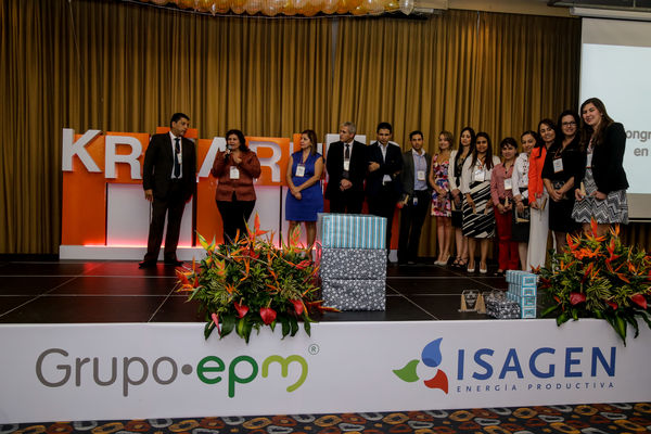 Congreso de Auditoría
Congreso de Auditoría
Fecha: Noviembre 17 de 2015. Lugar: Medellín, Hotel Intercontinental
Para descargar esta fotografía en alta resolución, haga clic sobre la imagen hasta que la misma se despliegue en la pantalla completa; luego dé clic derecho y elija la opción "guardar imagen como". 
En caso de publicación por cualquier medio, solicitamos acompañarla del crédito: "Foto EPM"

Palabras clave: Congreso Auditoría