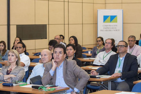 Alternativas Energéticas Amigables  con el Medio Ambiente
Alternativas Energéticas Amigables  con el Medio Ambiente
Fecha: Noviembre 17 de 2016
Para descargar esta fotografía en alta resolución, haga clic sobre la imagen hasta que la misma se despliegue en la pantalla completa; luego dé clic derecho y elija la opción "guardar imagen como". 
En caso de publicación por cualquier medio, solicitamos acompañarla del crédito: "Foto EPM"
Palabras clave: Alternativas Energéticas Amigables  Medio Ambiente