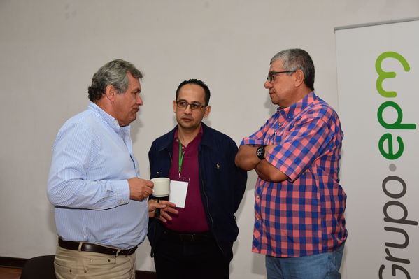 Encuentro de Contadores Grupo EPM
Encuentro de Contadores Grupo EPM
Fecha: Noviembre 17 de 2017
Para descargar esta fotografía en alta resolución, haga clic sobre la imagen hasta que la misma se despliegue en la pantalla completa; luego dé clic derecho y elija la opción "guardar imagen como". 
En caso de publicación por cualquier medio, solicitamos acompañarla del crédito: "Foto EPM"
Palabras clave: Encuentro de Contadores Grupo EPM