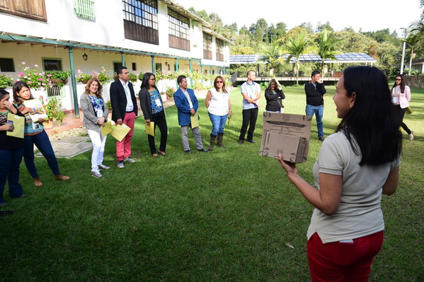 Encuentro de Contadores Grupo EPM
Encuentro de Contadores Grupo EPM
Fecha: Noviembre 17 de 2017
Para descargar esta fotografía en alta resolución, haga clic sobre la imagen hasta que la misma se despliegue en la pantalla completa; luego dé clic derecho y elija la opción "guardar imagen como". 
En caso de publicación por cualquier medio, solicitamos acompañarla del crédito: "Foto EPM"
Palabras clave: Encuentro de Contadores Grupo EPM