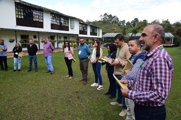 Encuentro de Contadores Grupo EPM
Encuentro de Contadores Grupo EPM
Fecha: Noviembre 17 de 2017
Para descargar esta fotografía en alta resolución, haga clic sobre la imagen hasta que la misma se despliegue en la pantalla completa; luego dé clic derecho y elija la opción "guardar imagen como". 
En caso de publicación por cualquier medio, solicitamos acompañarla del crédito: "Foto EPM"
Palabras clave: Encuentro de Contadores Grupo EPM