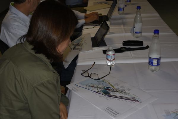 Comisiones empalme proyecto Ituango
Comisiones de empalme proyecto Ituango
Fecha: Noviembre 27 2019 
Para descargar esta fotografía en alta resolución, haga clic sobre la imagen hasta que la misma se despliegue en la pantalla completa; luego dé clic derecho y elija la opción "guardar imagen como". 
En caso de publicación por cualquier medio, solicitamos acompañarla del crédito: "Foto EPM"
Palabras clave: Comisiones empalme proyecto Ituango