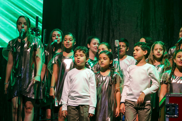 Encendido del Alumbrado Navideño 2015 
Encendido del Alumbrado Navideño 2015   
Fecha: Noviembre 28 de 2015. Lugar: Medellín, Parque de los Pies Descalzos
Para descargar esta fotografía en alta resolución, haga clic sobre la imagen hasta que la misma se despliegue en la pantalla completa; luego dé clic derecho y elija la opción "guardar imagen como". 
En caso de publicación por cualquier medio, solicitamos acompañarla del crédito: "Foto EPM"
Palabras clave: Encendido Alumbrado Navideño 2015