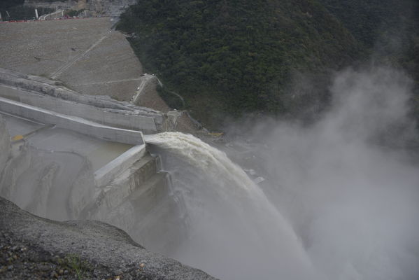 Apertura Vertedero
Apertura Vertedero
Noviembre 6 2018
Para descargar esta fotografía en alta resolución, haga clic sobre la imagen hasta que la misma se despliegue en la pantalla completa; luego dé clic derecho y elija la opción "guardar imagen como". 
En caso de publicación por cualquier medio, solicitamos acompañarla del crédito: "Foto EPM"
Palabras clave: Apertura Vertedero