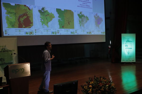 Foro Regional Ambiental del proyecto hidroeléctrico Ituango
Foro Regional Ambiental del proyecto hidroeléctrico Ituango
Fecha: Noviembre 9 de 2017
Para descargar esta fotografía en alta resolución, haga clic sobre la imagen hasta que la misma se despliegue en la pantalla completa; luego dé clic derecho y elija la opción "guardar imagen como". 
En caso de publicación por cualquier medio, solicitamos acompañarla del crédito: "Foto EPM"
Palabras clave: Foro Regional Ambiental del proyecto hidroeléctrico Ituango