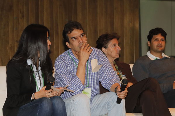 Foro Regional Ambiental del proyecto hidroeléctrico Ituango
Foro Regional Ambiental del proyecto hidroeléctrico Ituango
Fecha: Noviembre 9 de 2017
Para descargar esta fotografía en alta resolución, haga clic sobre la imagen hasta que la misma se despliegue en la pantalla completa; luego dé clic derecho y elija la opción "guardar imagen como". 
En caso de publicación por cualquier medio, solicitamos acompañarla del crédito: "Foto EPM"

Palabras clave: Foro Regional Ambiental del proyecto hidroeléctrico Ituango